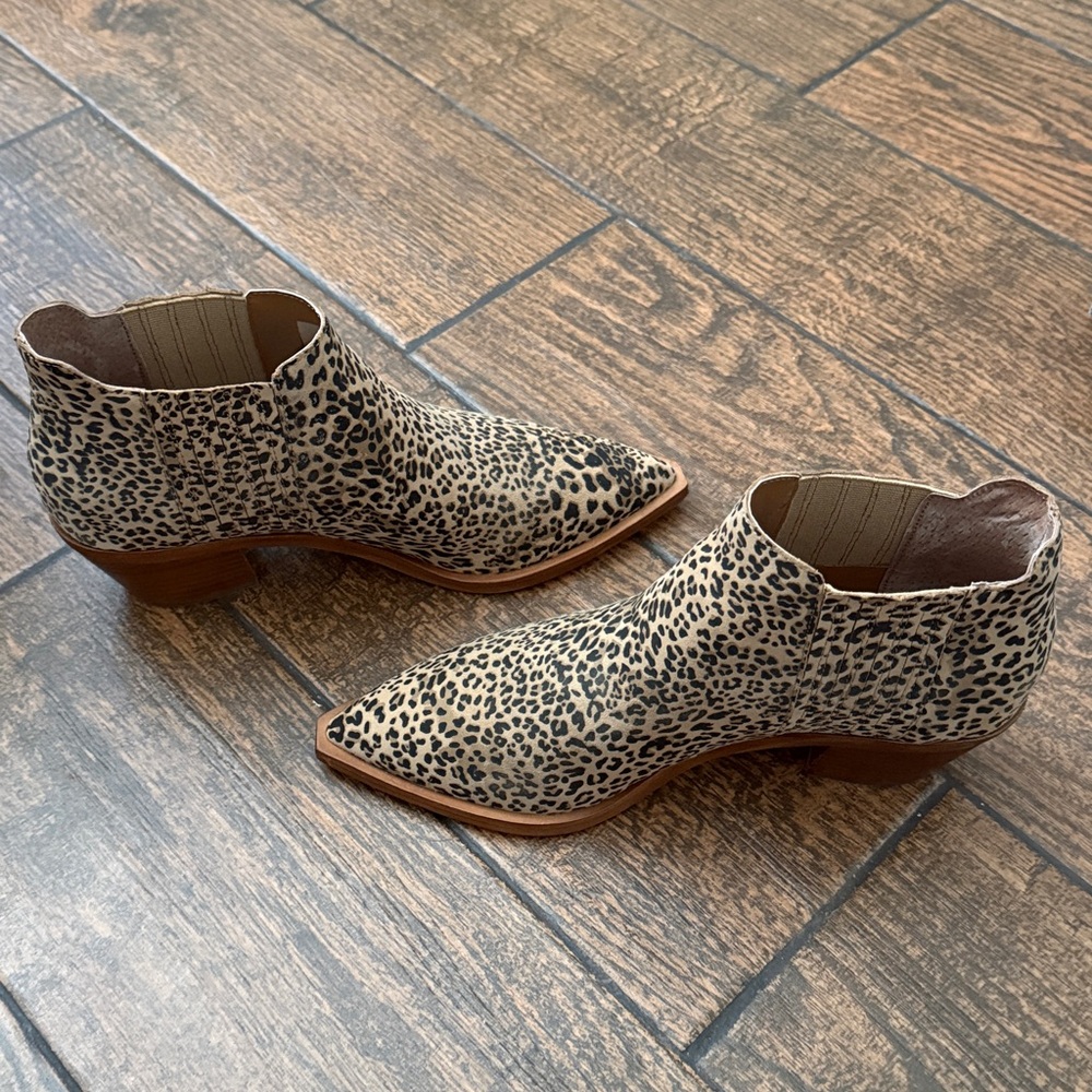 Dolce Vita Shana Tan/Black Dusted Leopard Suede Ankle Boots-Size 7.5 - Picture 13 of 16